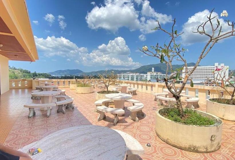 디럭스 룸 킹사이즈 침대, Sm Patong Resort