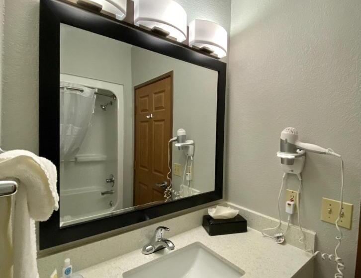 اتاق استاندارد برای معلولان, Comfort Inn Owasso – Tulsa