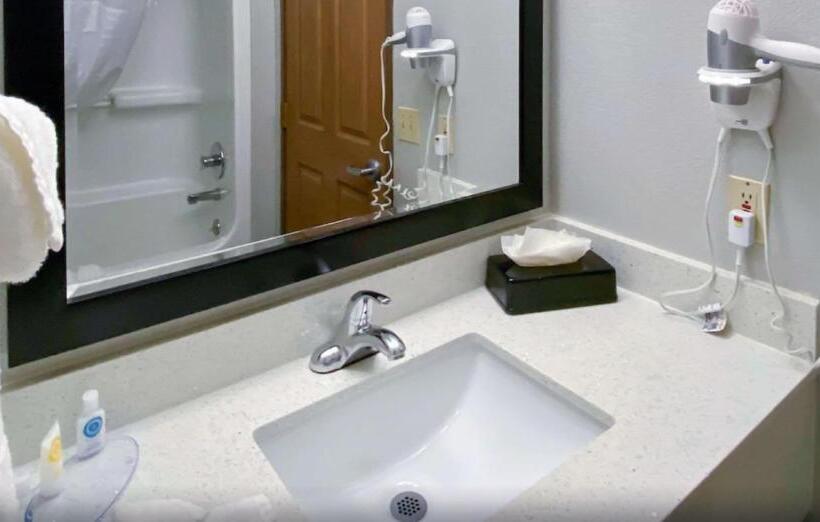 اتاق استاندارد برای معلولان, Comfort Inn Owasso – Tulsa
