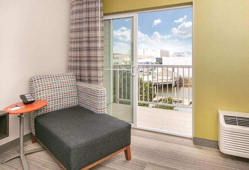 اتاق استاندارد با تخت دوبل, Holiday Inn Express Hotel & Suites Seaside Convention Center, An Ihg