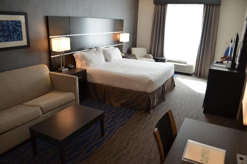 Люкс Кровать Кинг, Holiday Inn Longview   North, An Ihg