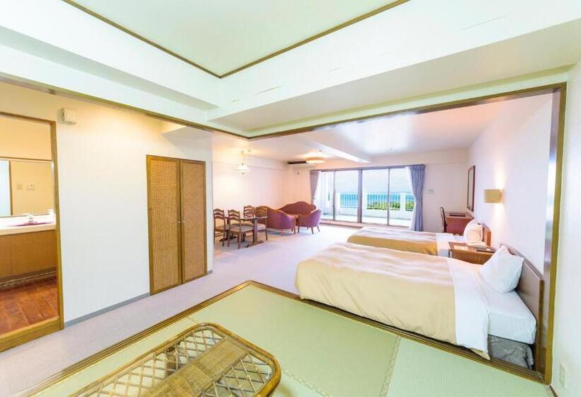 اتاق اساندارد با چشم‌انداز جانبی به دریا, Kanehide Onna Marine View Palace
