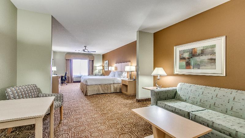 Люкс Кровать Кинг, Holiday Inn Express & Suites Lubbock Southwest – Wolfforth, An Ihg