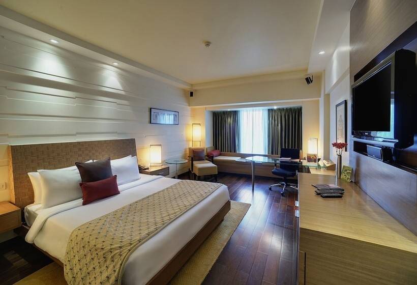 اتاق لوکس با چشم‌انداز شهر, Vivanta Goa, Panaji