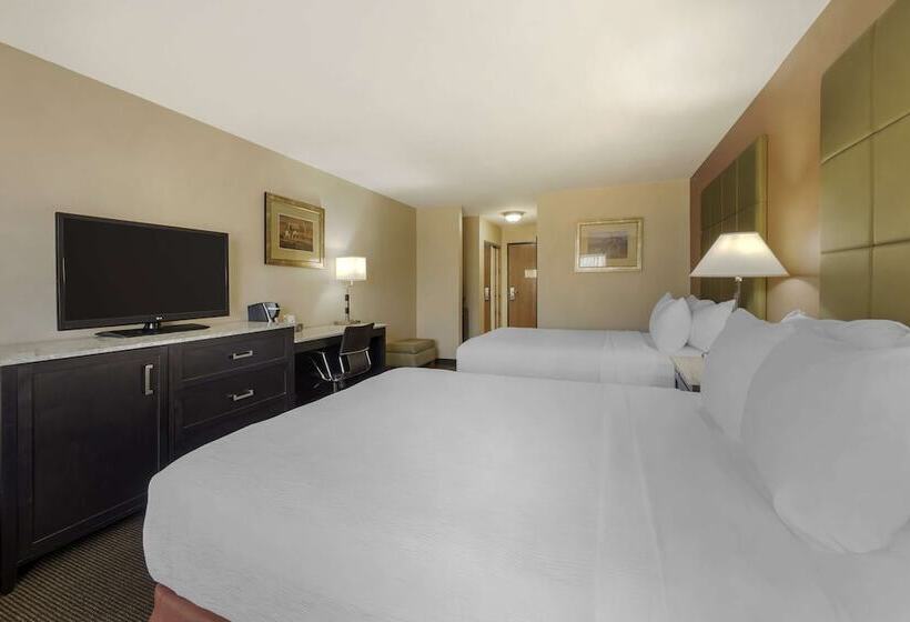 Номер Стандарт 2 Двуспальные Кровати, Best Western Plus Country Inn & Suites