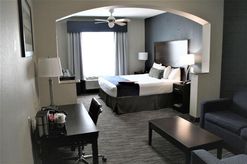 Люкс, Best Western Plus Lake Dallas Inn & Suites