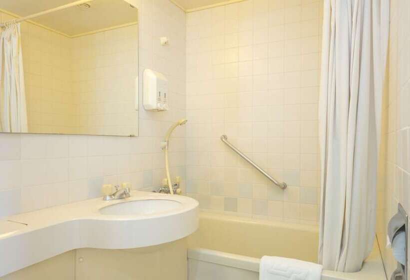اتاق استاندارد یک نفره, Century Plaza
