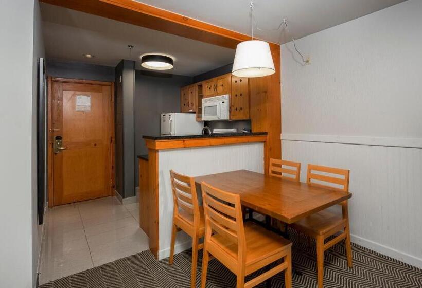 스탠다드 스튜디오, Lodge De La Montagne