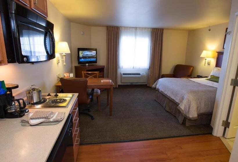 Люкс Адаптированный для Инвалидов, Candlewood Suites Springfield, An Ihg