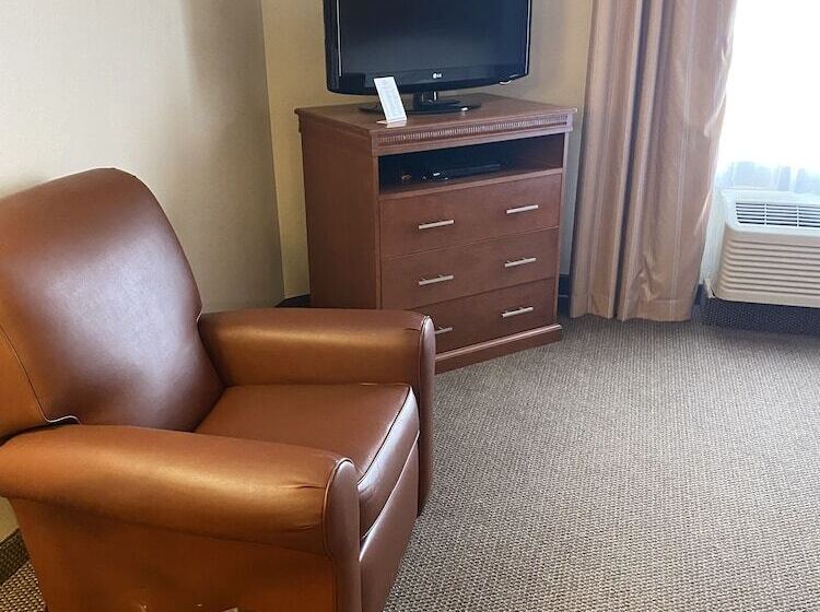 Люкс, Candlewood Williamsport, An Ihg