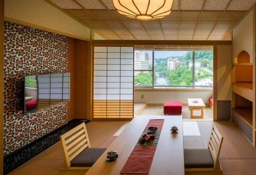 اتاق استاندارد با چشم‌انداز رودخانه, Kinugawa Plaza