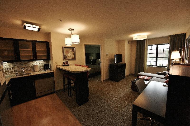 Люкс 2 Спальни, Staybridge Suites Syracuse Liverpool, An Ihg