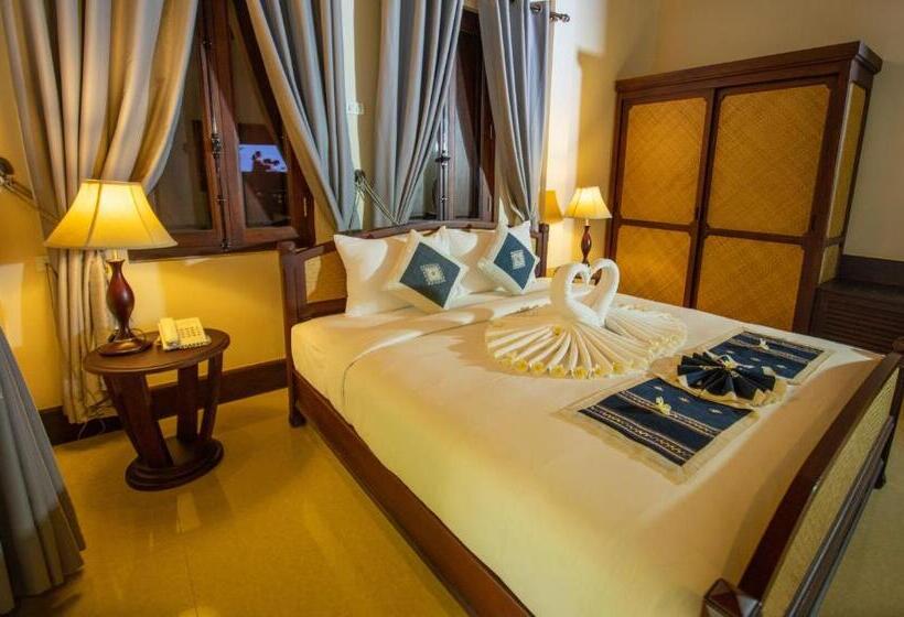 اتاق لوکس, Treasure Hotel Laos