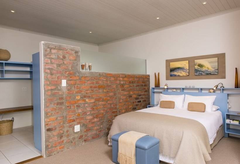 Номер Стандарт, Whalesong Lodge