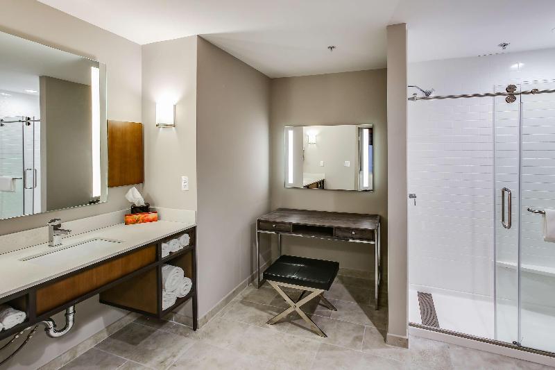 Люкс Кровать Кинг, Hilton Garden Inn Ames