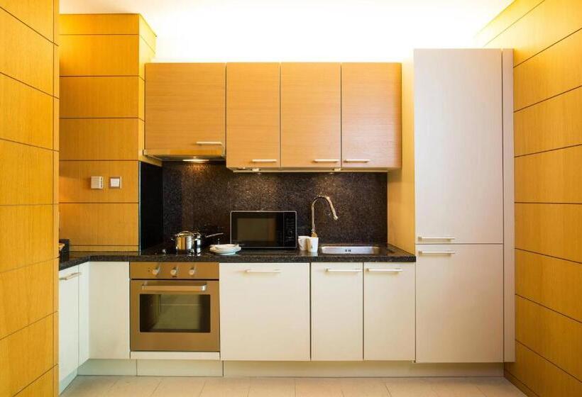استودیوی استاندارد, Marriott Executive Apartment Seoul