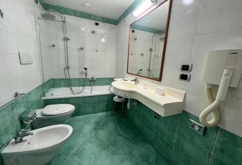 Номер Стандарт, Park Hotel Mirabeau