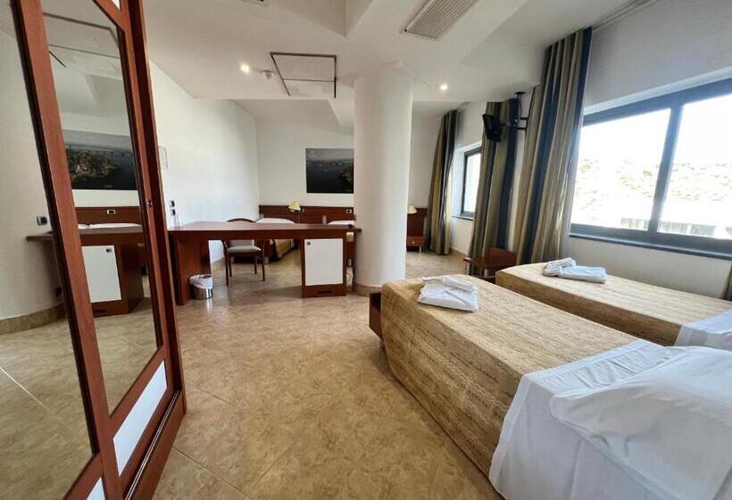 Семейный Номер, Park Hotel Mirabeau