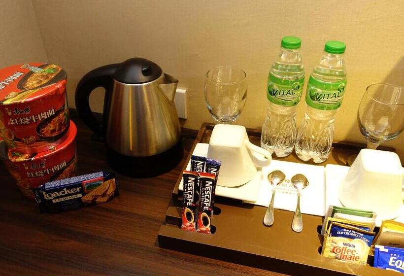 Люкс, Ramada By Wyndham Manila Central