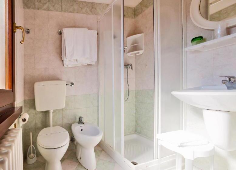 Quarto Familiar, Regina