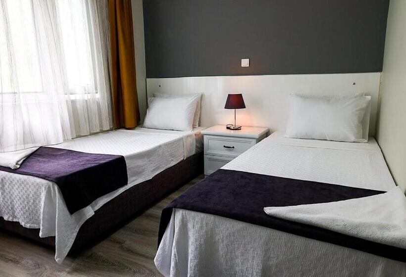 Номер Стандарт, Canada Hotel & Bungalows