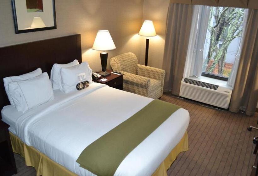 장애인용 디럭스룸, Holiday Inn Express Boston Brockton, An Ihg