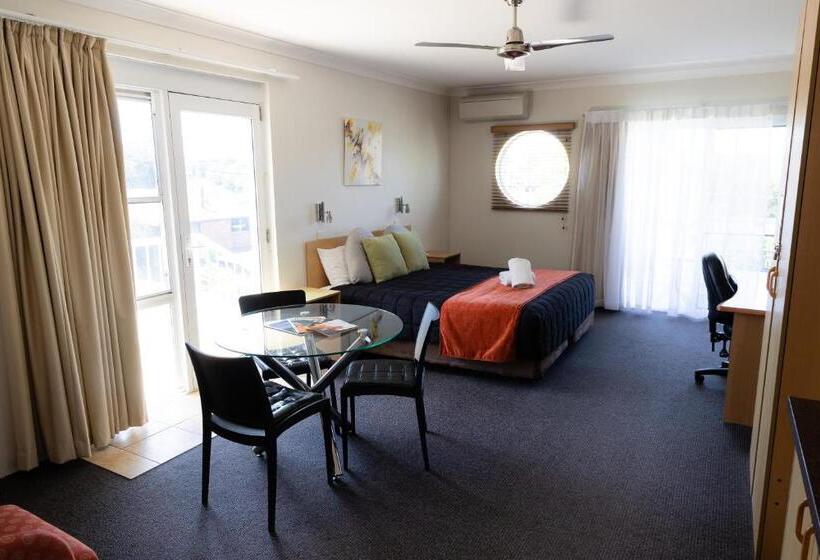 프레스티지 룸, Aston Hill Motor Lodge