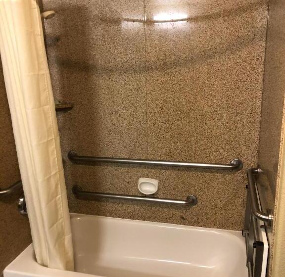 适合残疾人士使用的套间, Sleep Inn & Suites Hewitt  South Waco