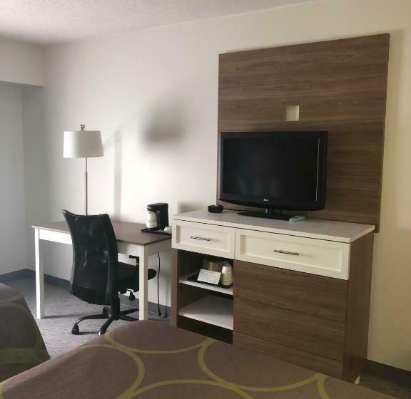 Номер Стандарт 2 Двуспальные Кровати, Super 8 By Wyndham Manchester Airport