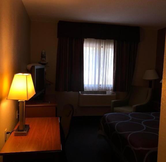 Стандартный Номер Кровать Кинг, Super 8 By Wyndham Manchester Airport