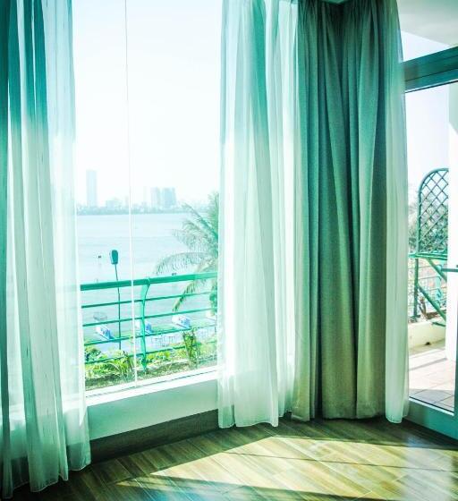 اتاق پریمیوم با چشم‌انداز دریاچه, The Hanoi Club Hotel & Residences