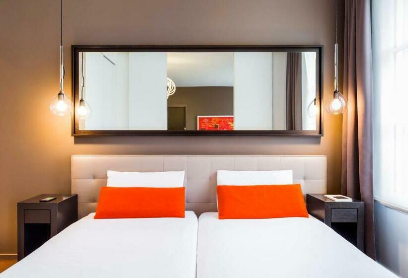 استودیوی استاندارد, Adagio Serris Val D Europe