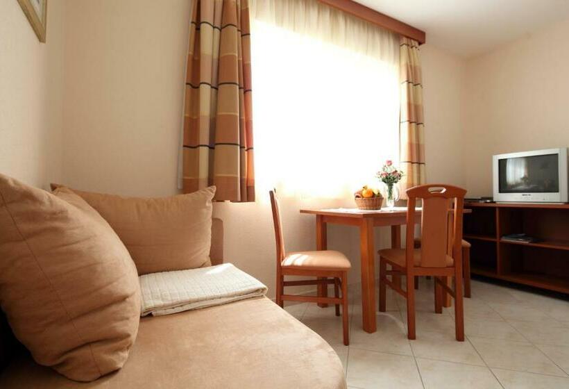 آپارتمان 1 خوابه, Apartments Ivana