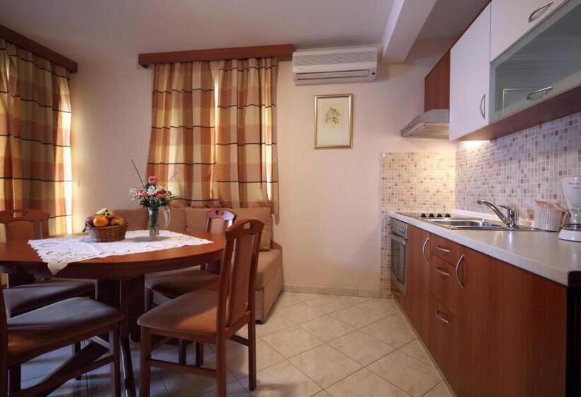 آپارتمان 2 خوابه, Apartments Ivana