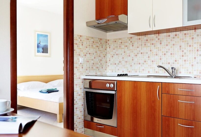 آپارتمان 1 خوابه, Apartments Ivana
