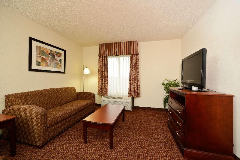Люкс Кровать Кинг, Hampton Inn & Suites Muncie
