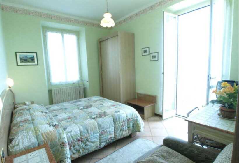 اتاق استاندارد با بالکن, Brisino