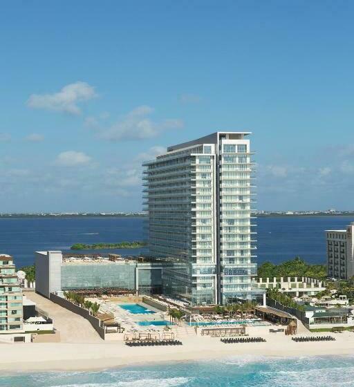 חדר דחוקס עם מיטת קינג, Secrets The Vine Cancun   All Inclusive Adults Only