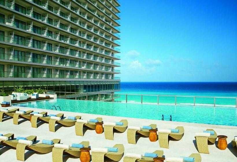 חדר דחוקס עם מיטת קינג, Secrets The Vine Cancun   All Inclusive Adults Only