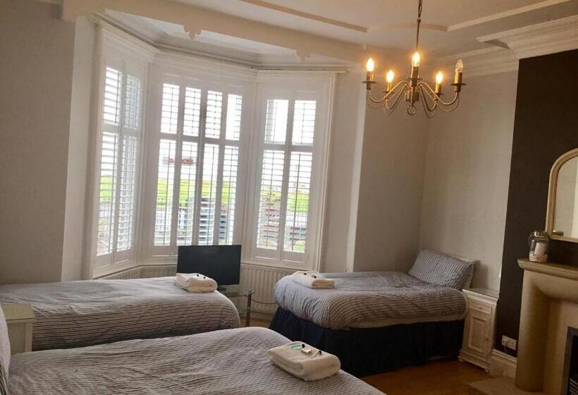 Семейный Номер Вид на Море, Cara Guesthouse