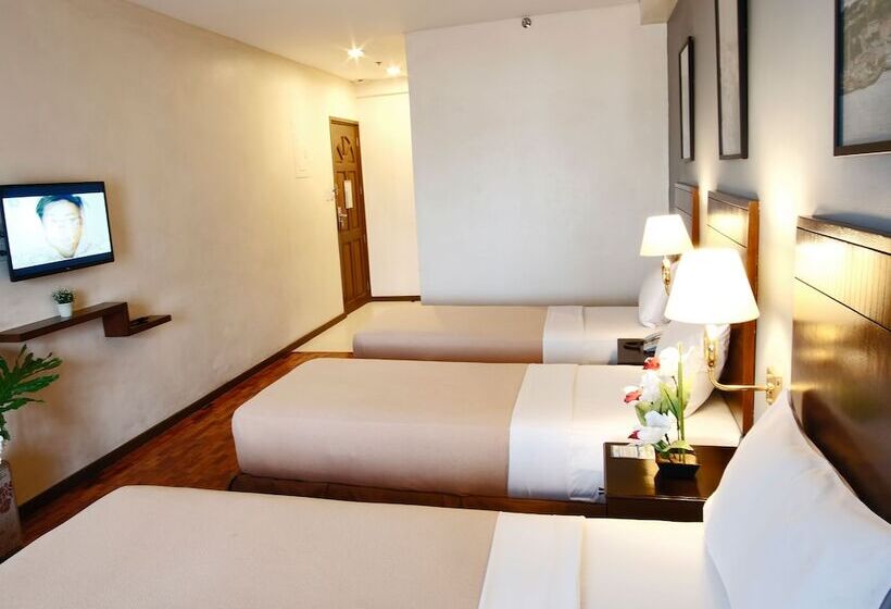 디럭스 트리플 룸, Fersal Hotel Kalayaan, Quezon City