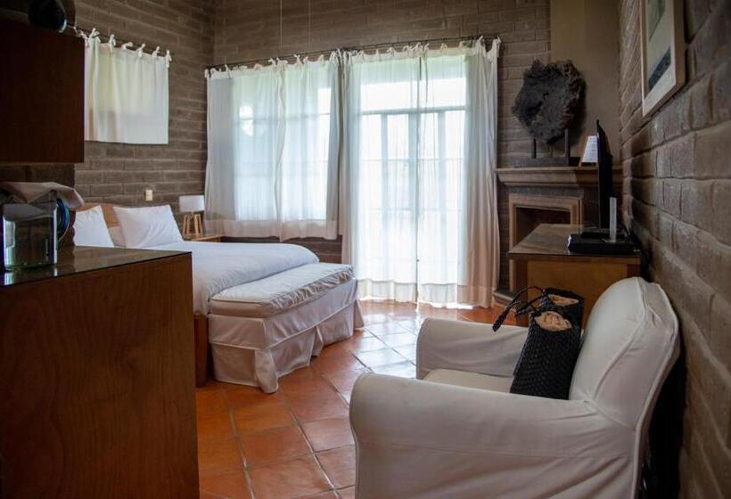 اتاق استاندارد, Nirvana Restaurant & Retreat