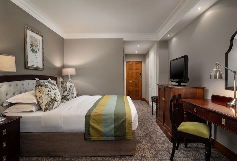 Номер Executive, Premier Hotel Falstaff
