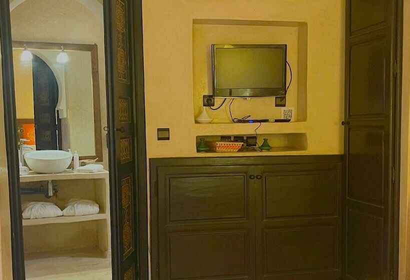 Delüks Oda, Riad Pourpre Medina