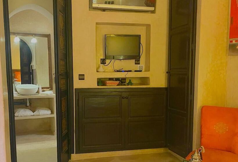 Delüks Oda, Riad Pourpre Medina