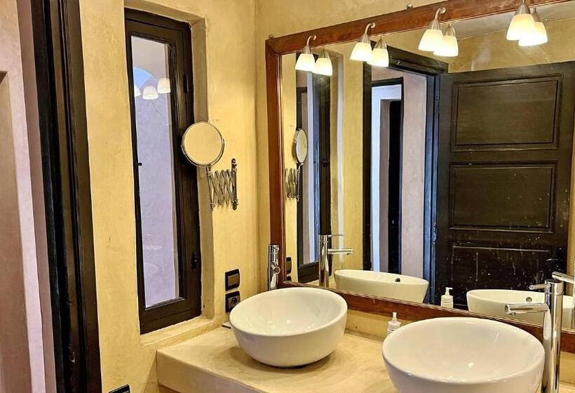 Delüks Süit, Riad Pourpre Medina