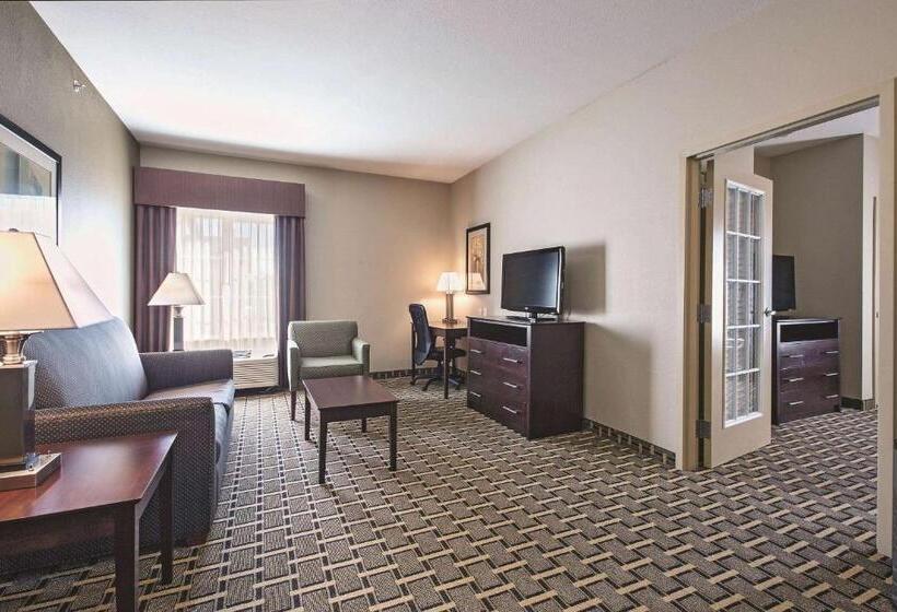 سوئیت برای معلولان, La Quinta By Wyndham Lancaster