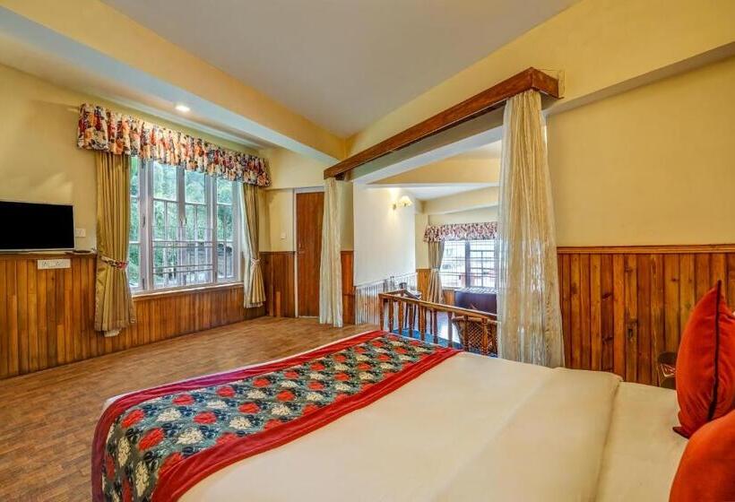 Suite with Terrace, Summit Newa Regency