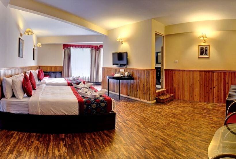 Suite with Terrace, Summit Newa Regency