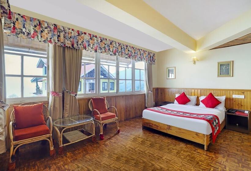 اتاق پریمیوم با بالکن, Summit Newa Regency